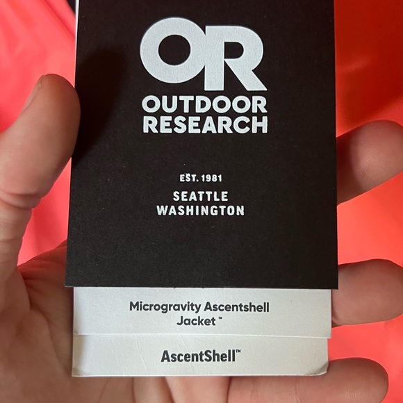 Outdoor Research - Women's MicroGravity Ascent Shell Jacket - Picture 8 of 8